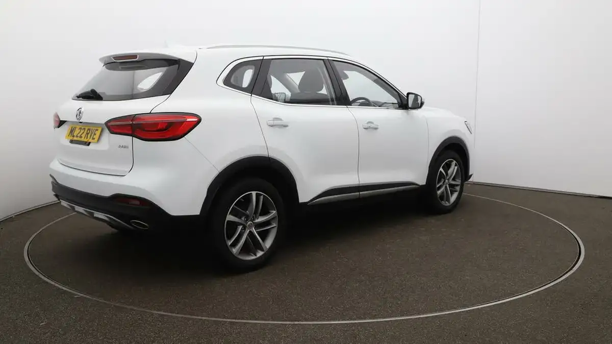 2022-mg-hs-15t-gdi-excite-162ps-big-44