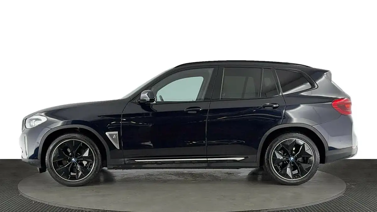 2021-bmw-ix3-e-premier-edition-big-6