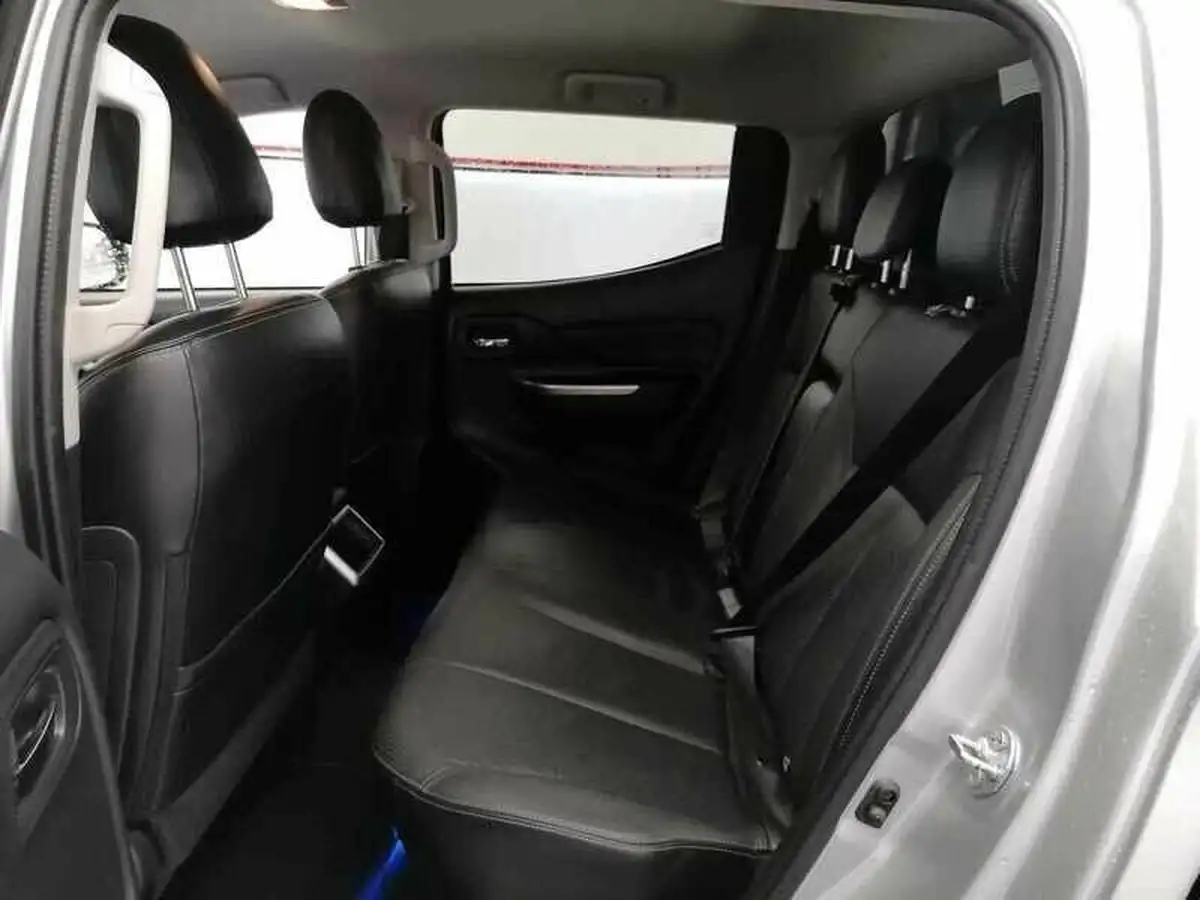 2020-mitsubishi-l200-22di-d-barbarian-big-13