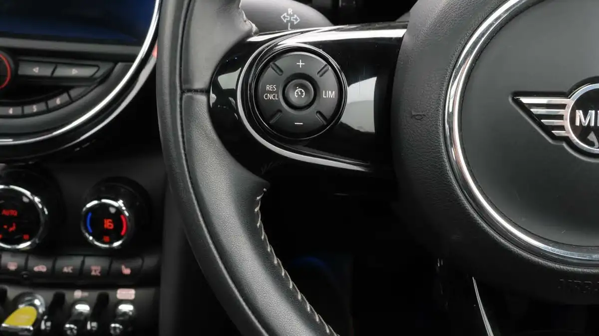 2020-mini-cooper-e-cooper-s-3-big-24