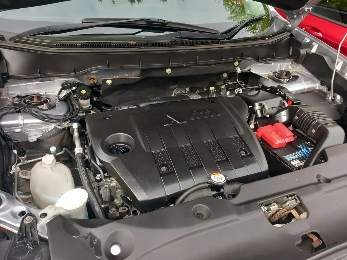 2015-mitsubishi-asx-22di-d-zc-h-big-20