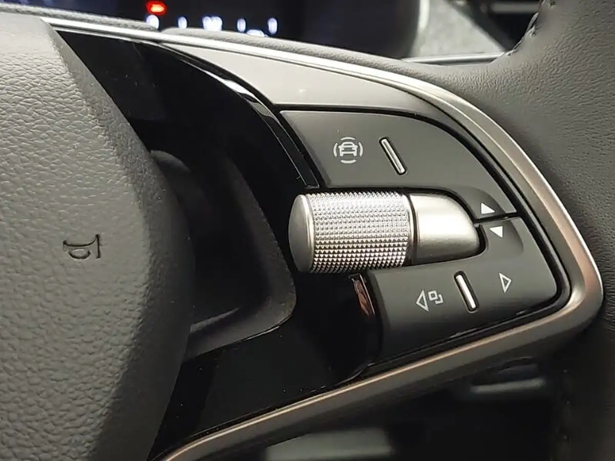 2024-skoda-kamiq-10-tsi-se-95ps-big-18
