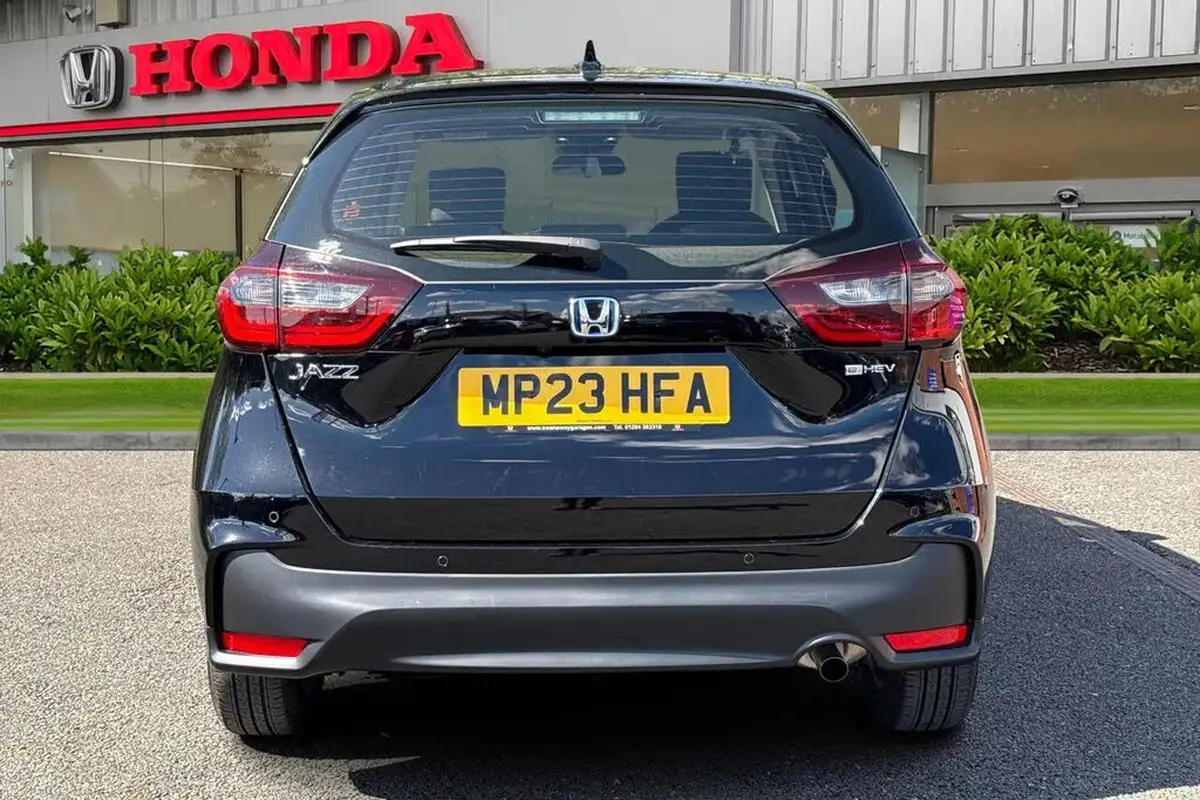 2023-honda-jazz-15-i-mmd-elegance-big-4