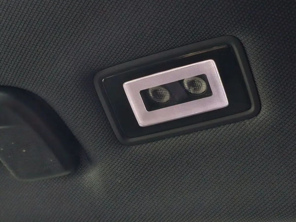 2023-volkswagen-id5-e-tech-204ps-performance-big-41