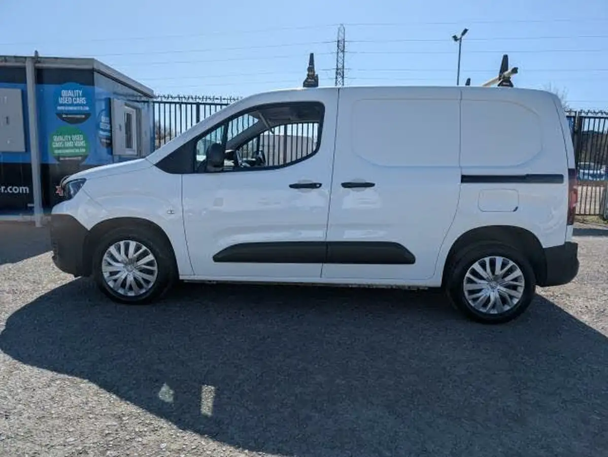2021-peugeot-partner-15-bluehdi-1000-professional-100ps-eu6dt-panel-big-4
