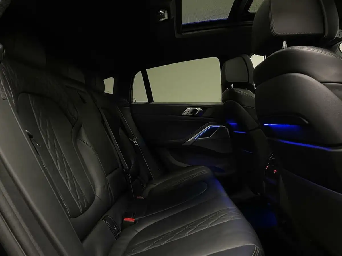 2020-bmw-x6-30td-m50d-big-15