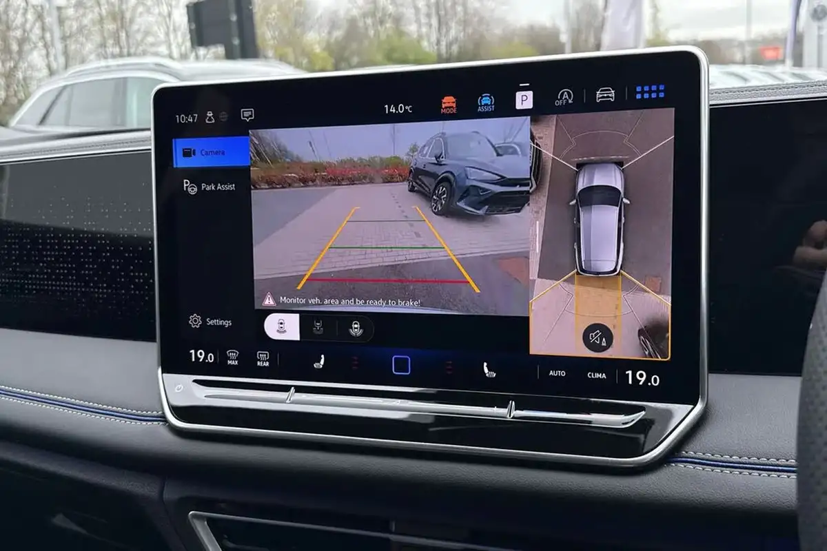 2024-volkswagen-tiguan-15-etsi-r-line-big-42