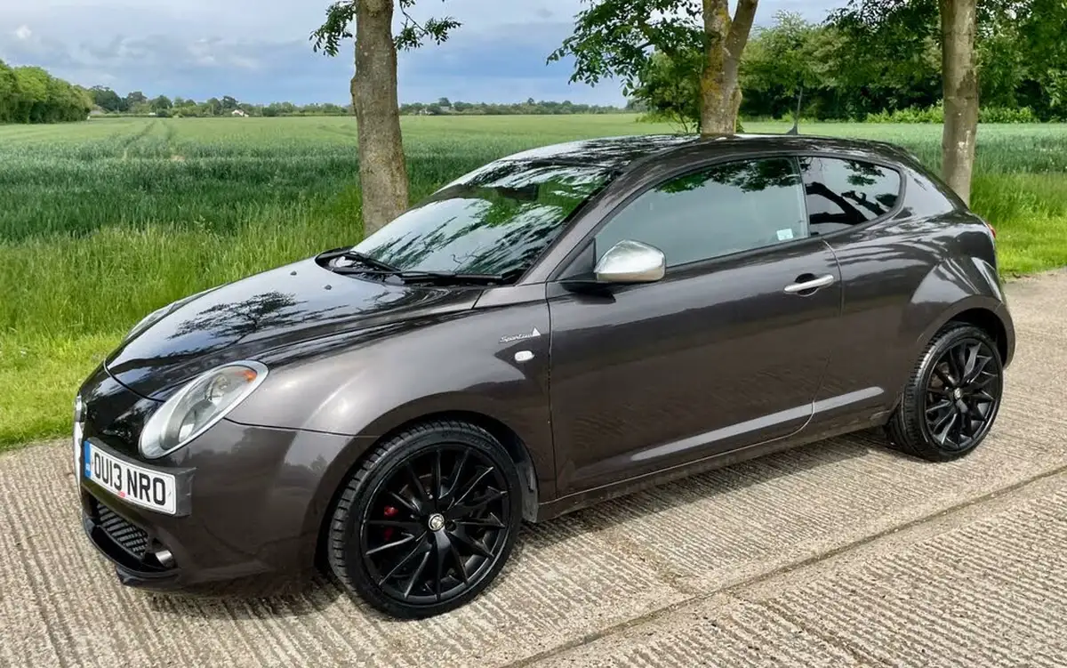 2013-alfa-romeo-mito-09-sportiva-875-tb-105bhp-big-9