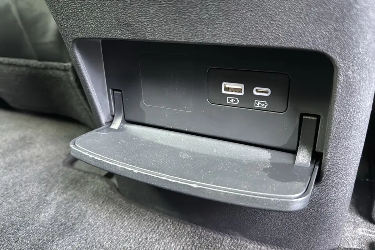 2024-byd-seal-e-design-big-28