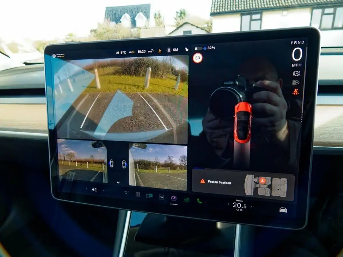 2020-tesla-model-3-e-standard-plus-big-38