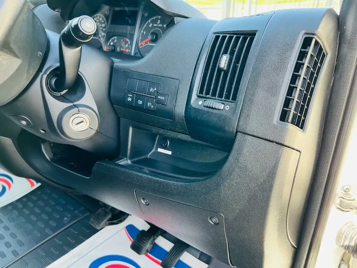 2020-peugeot-boxer-20-bluehdi-professional-335-l2h2-big-11