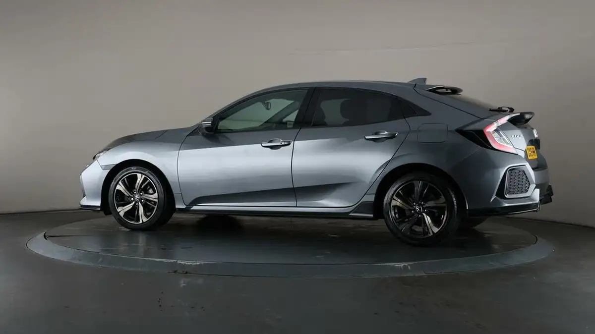 2019-honda-civic-15-vtec-turbo-sport-plus-ss-big-68