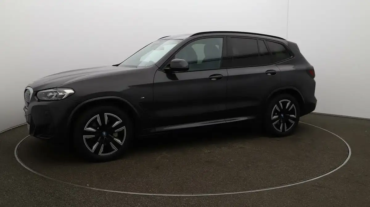 2022-bmw-ix3-e-m-sport-big-61