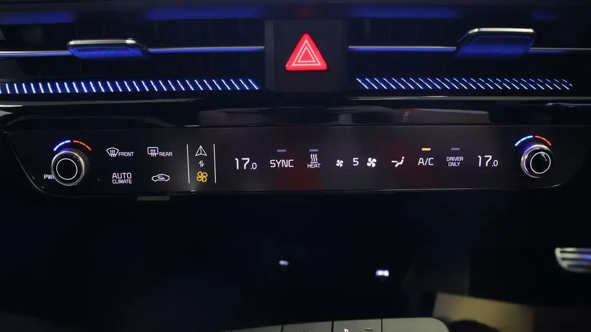 2022-kia-ev6-e-gt-line-225bhp-heat-pump-big-11