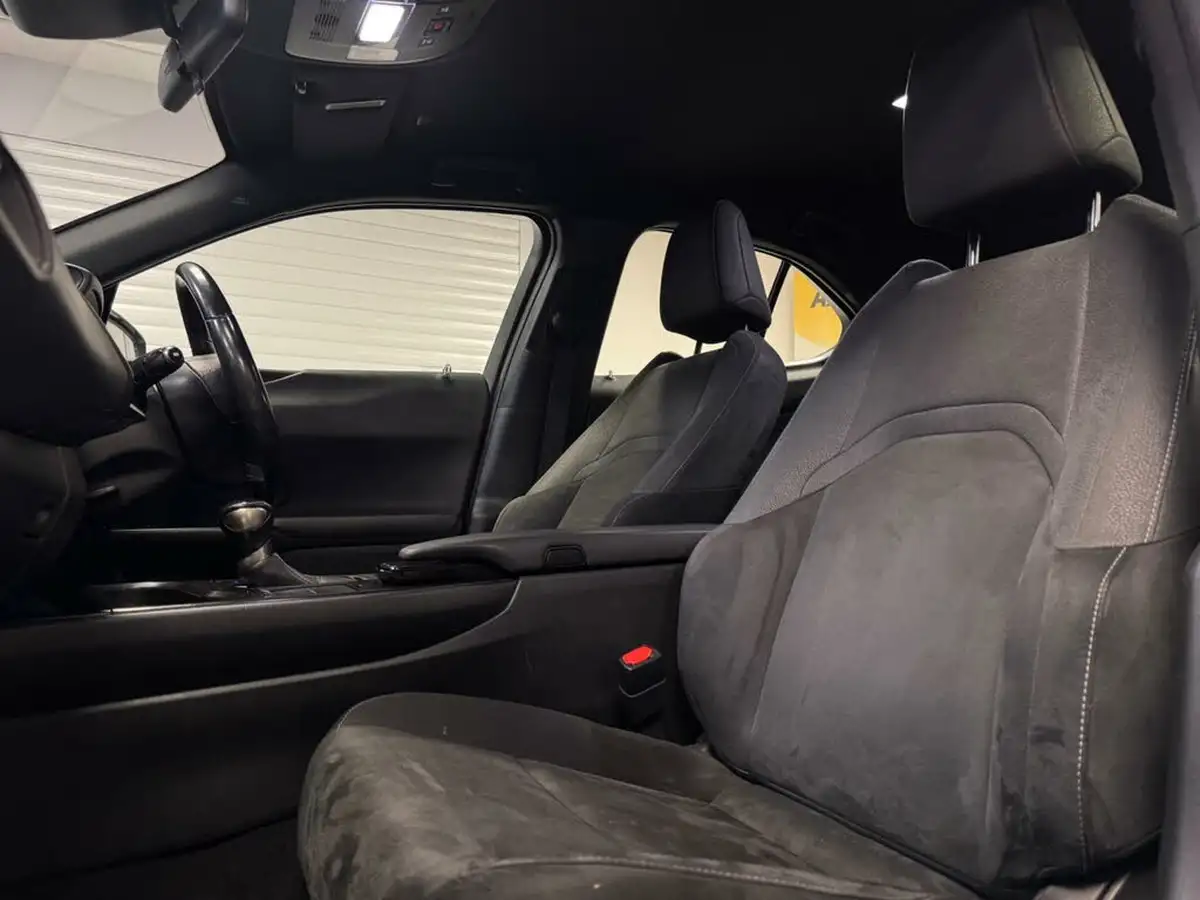 2019-lexus-ux-250h-20-ux-premium-pack-with-navigation-big-25