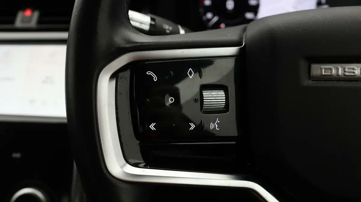 2021-land-rover-discovery-sport-20-d165-s-big-21