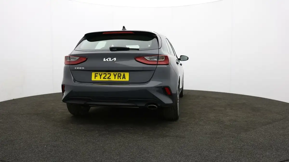 2021-kia-ceed-10-t-gdi-2-hatchback-big-68