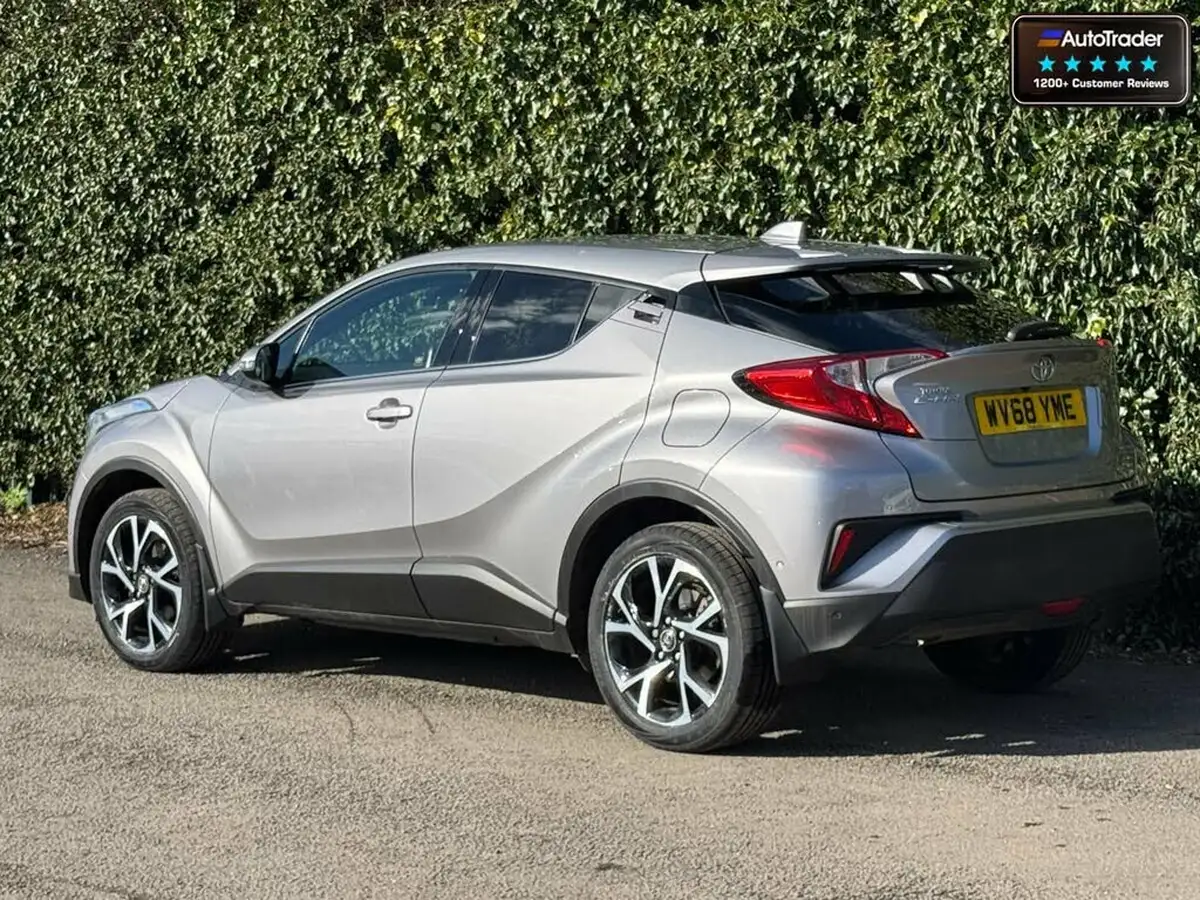 2018-toyota-c-hr-12-design-big-5