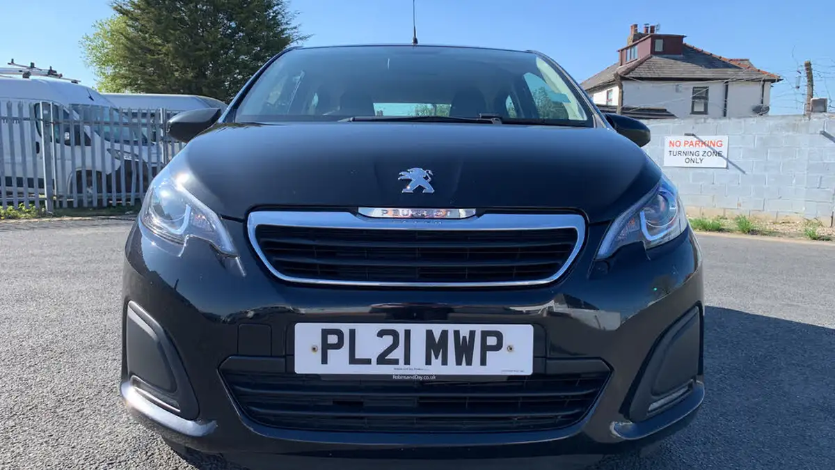 2021-peugeot-108-10-active-5d-big-15