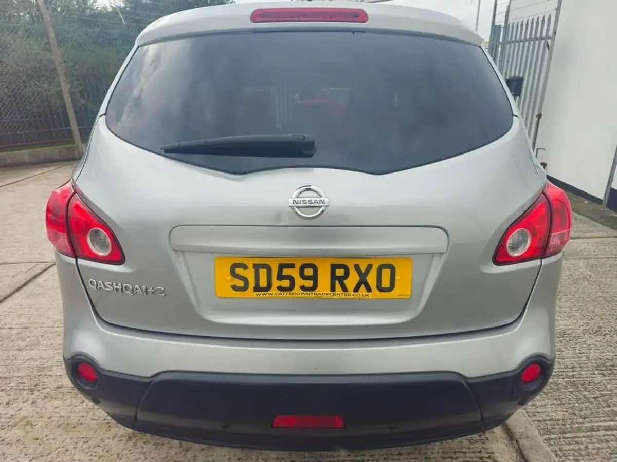2009-nissan-qashqai2-16-acenta-big-3