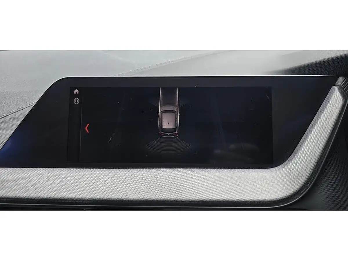 2020-bmw-1-series-20td-118d-m-sport-big-24