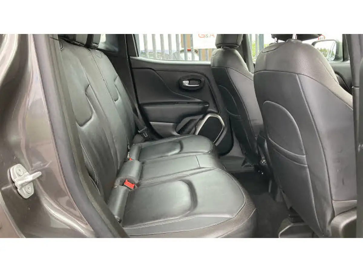2018-jeep-renegade-10-gse-limited-big-15
