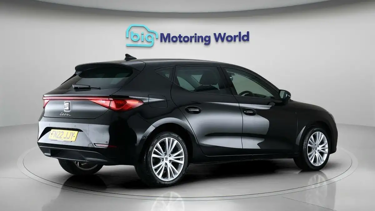 2022-seat-leon-10-tsi-evo-se-dynamic-hatchback-big-7