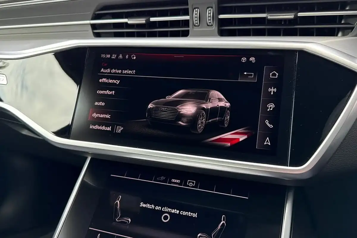 2024-audi-a6-saloon-20-50-tfsi-e-s-line-big-29