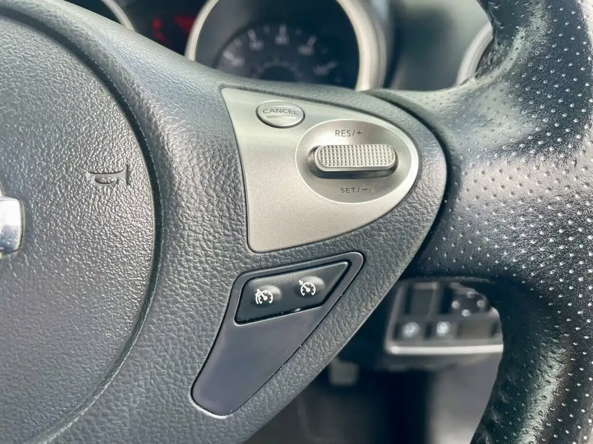 2017-nissan-juke-12-dig-t-n-connecta-ss-big-37