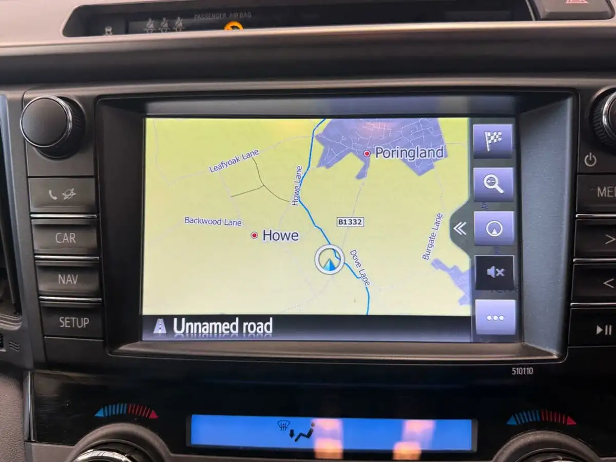 2018-toyota-rav4-25-vvt-i-icon-tech-big-21