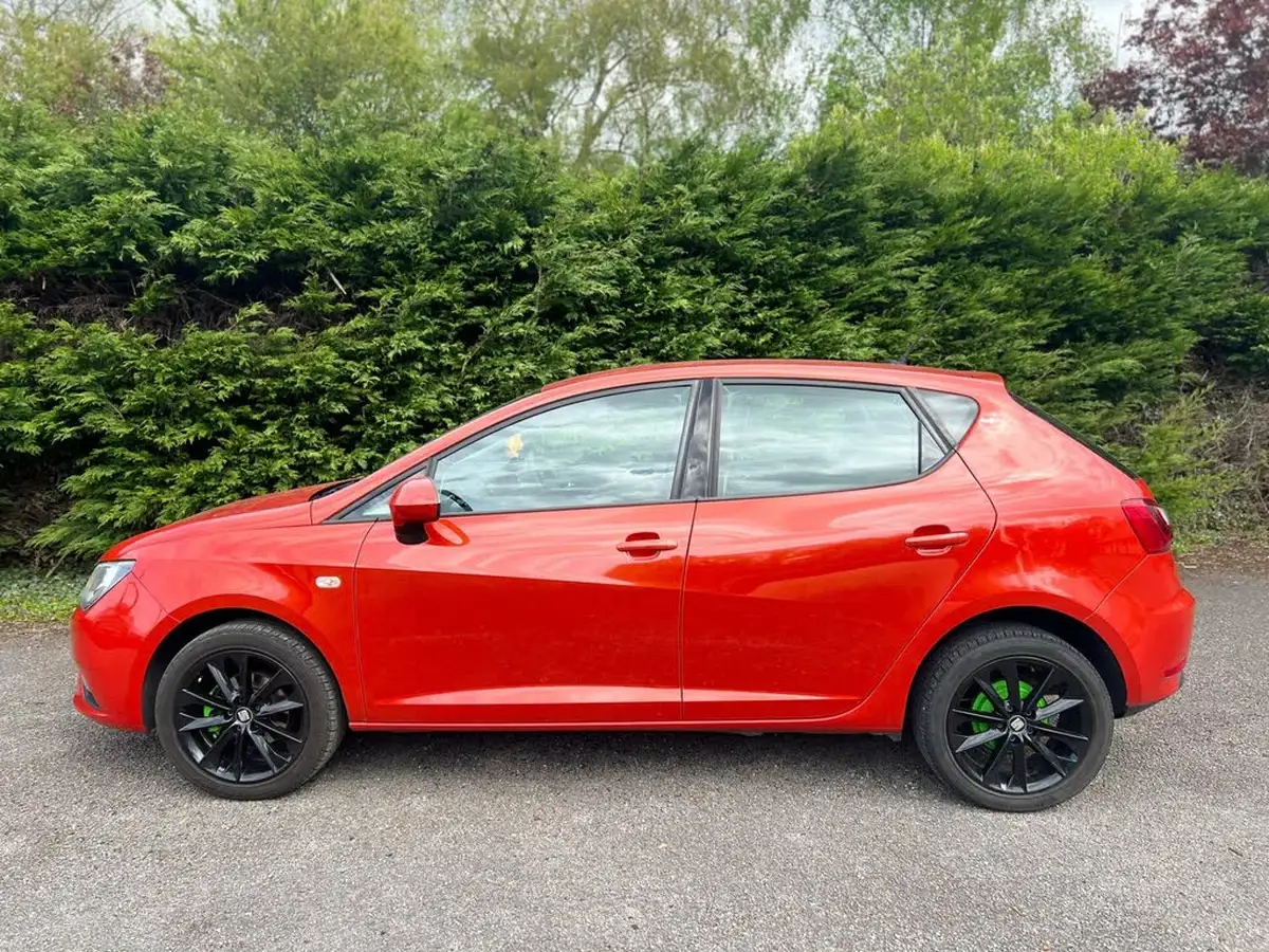 2016-seat-ibiza-10-vista-hatchback-5d-big-9
