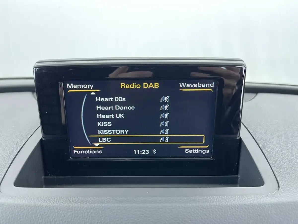 2016-audi-q3-20-tdi-quattro-se-150ps-s-tronic-big-27