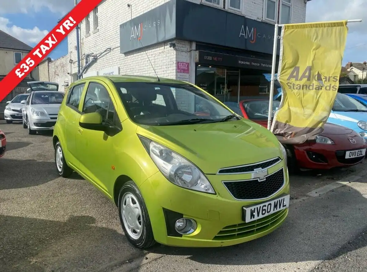 2011-chevrolet-spark-12-ls-big-0