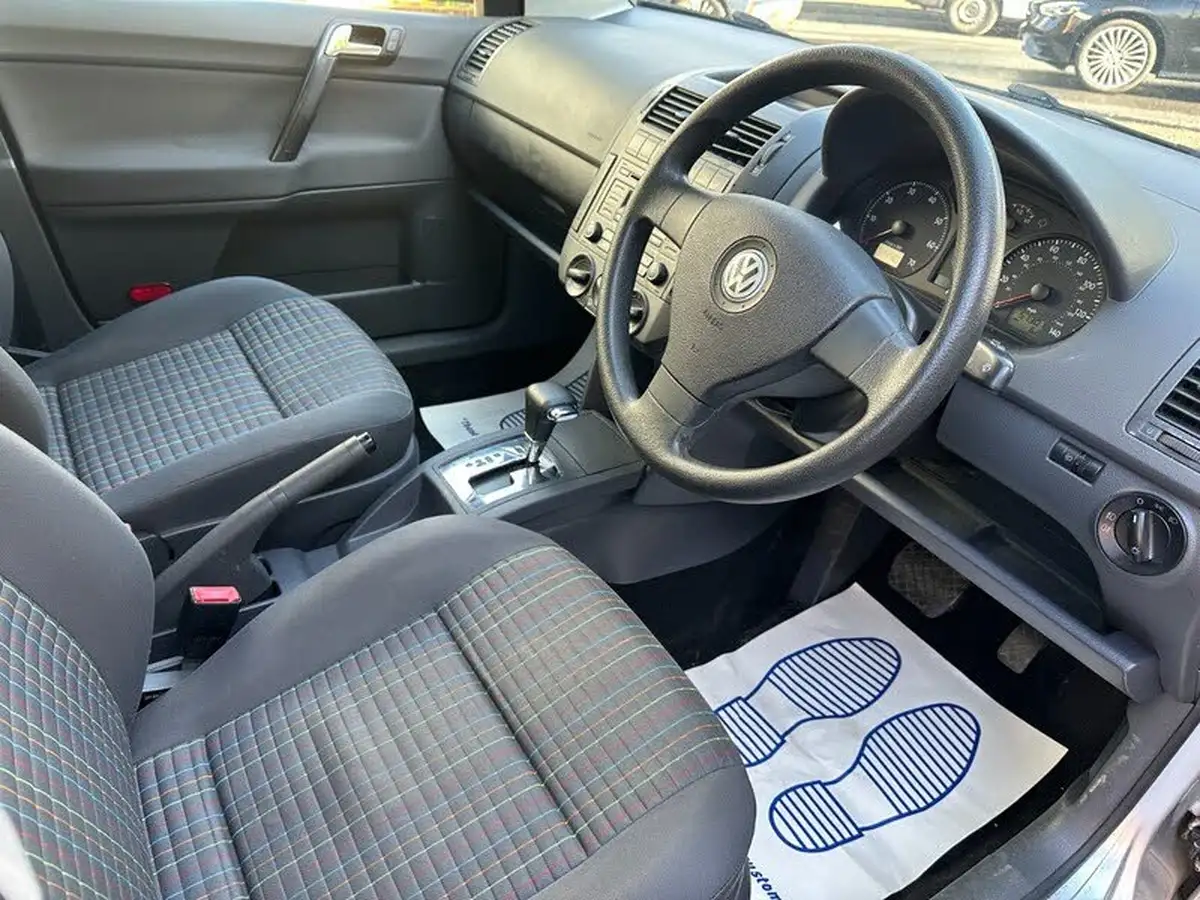 2008-volkswagen-polo-14-s-5d-auto-big-10