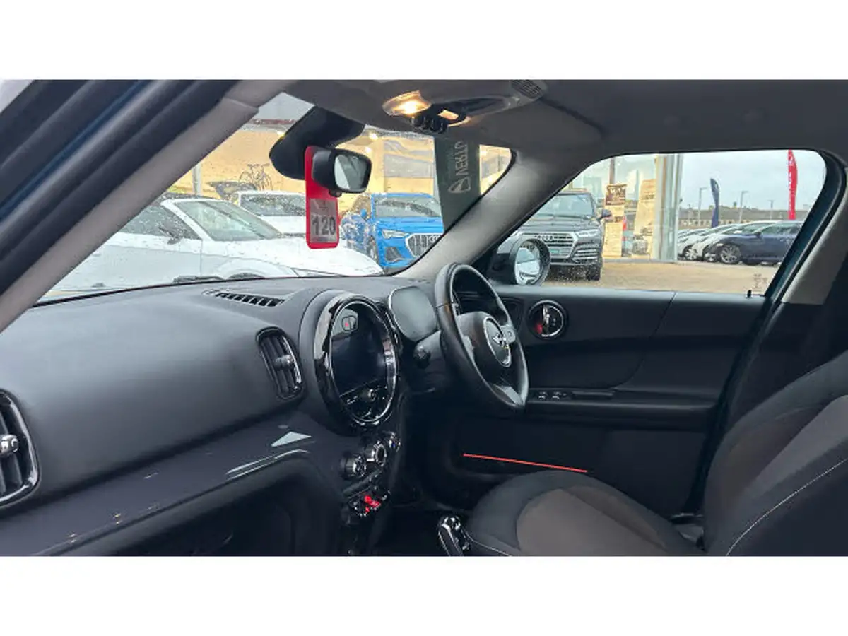 2021-mini-countryman-15-cooper-classic-auto-big-8
