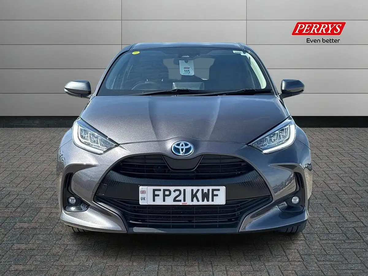 2021-toyota-yaris-15-vvt-i-design-big-3