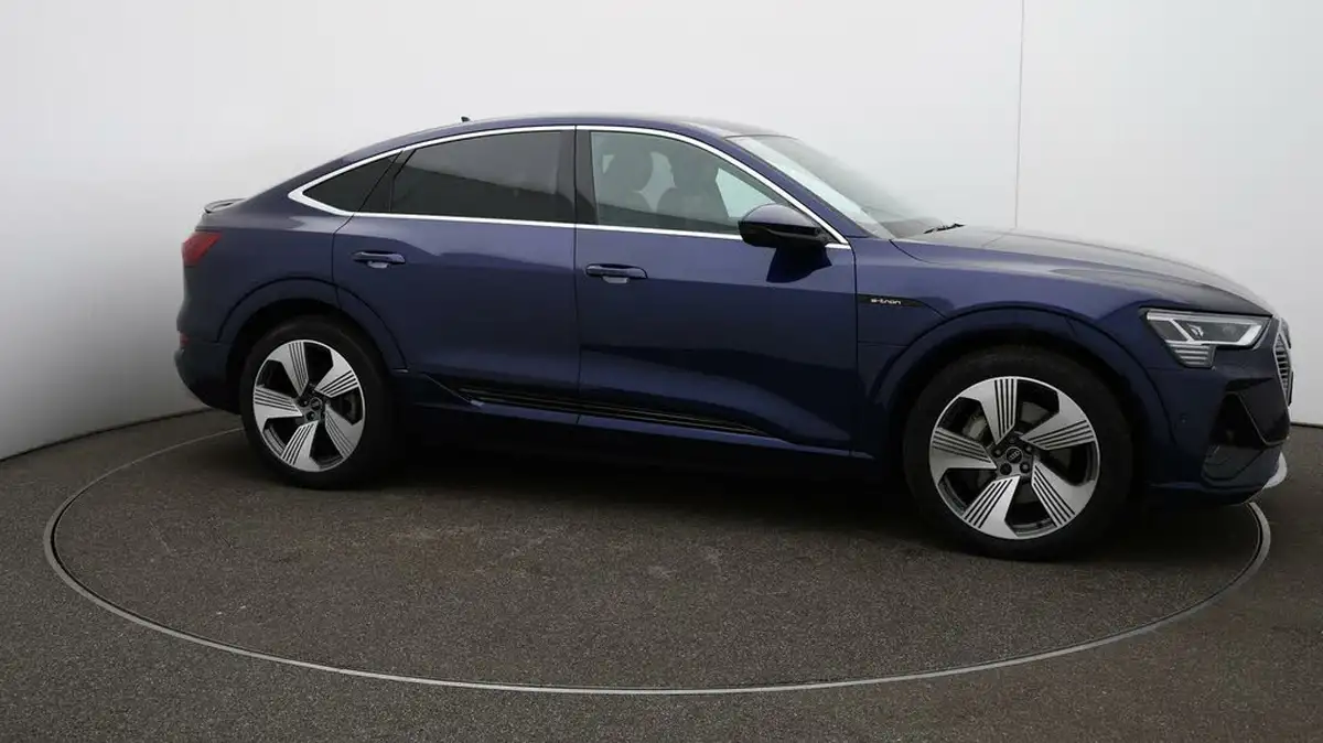 2021-audi-e-tron-55e-s-line-sportback-big-40