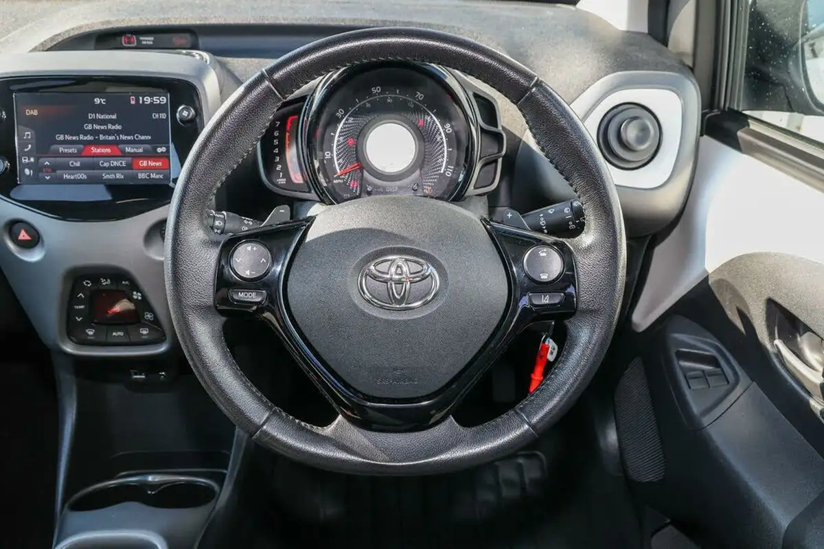 2021-toyota-aygo-10-vvt-i-x-trend-tss-x-shift-big-7