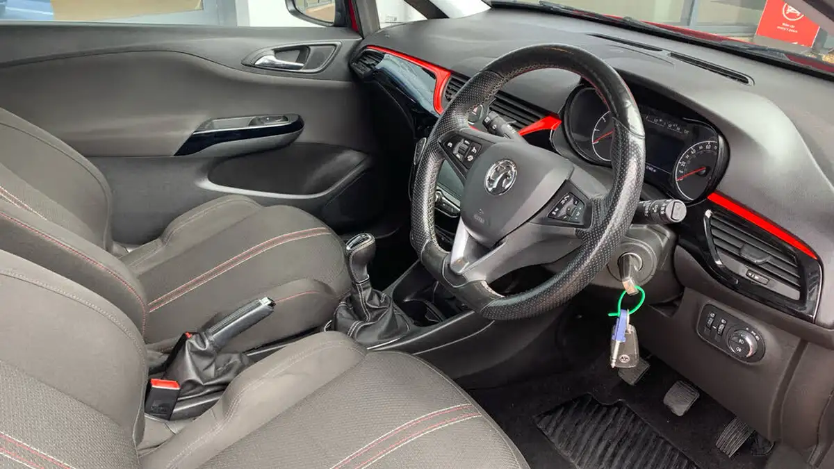 2017-vauxhall-corsa-14i-limited-edition-90ps-ecoflex-3d-big-10