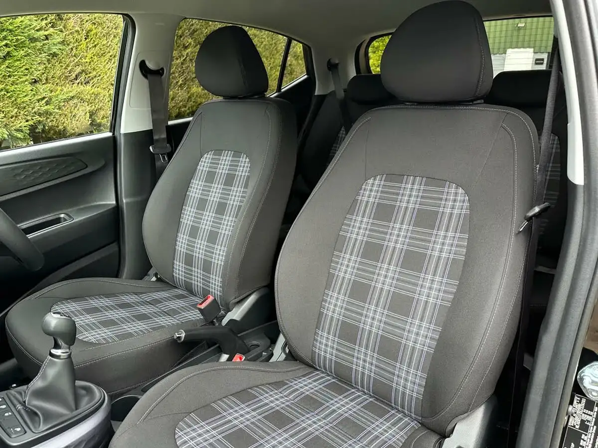 2024-hyundai-i10-12-premium-79ps-big-24