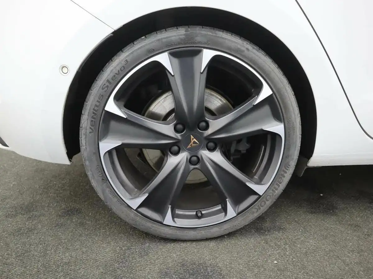 2022-cupra-leon-nf-20-tsi-vz2-300ps-hatchback-big-5