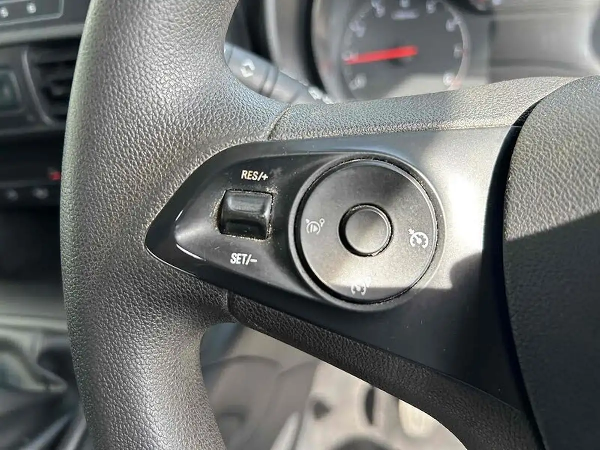 2021-vauxhall-combo-15cdti-dynamic-2300-100pseu6dt-l2h1-panel-big-16