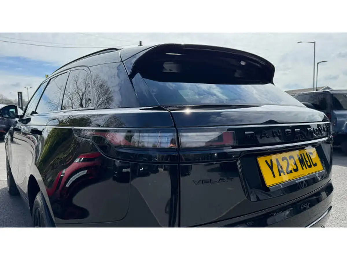 2023-land-rover-range-rover-velar-20-d200-dynamic-se-big-18