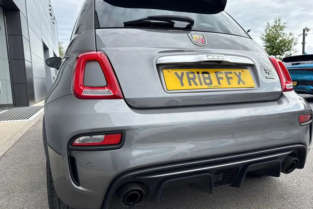 2018-abarth-595-14-tjet-turismo-big-7