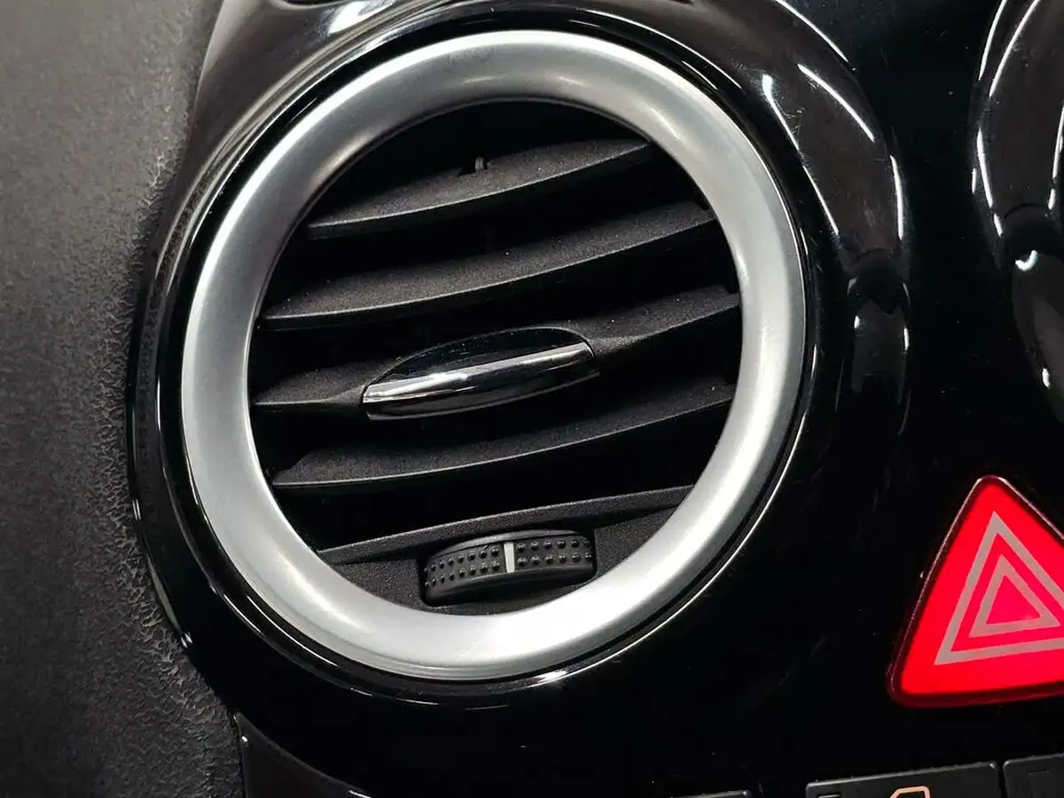 2014-vauxhall-corsa-14-sxi-ac-5d-big-55