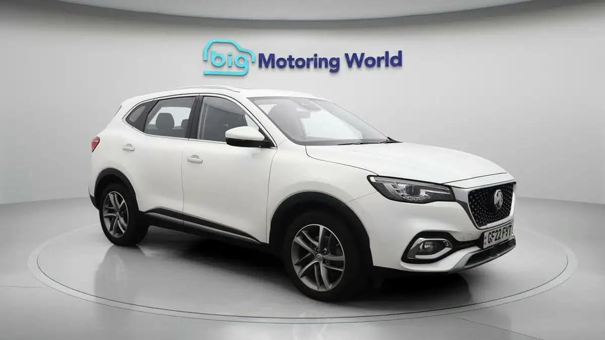 2022-mg-hs-15t-gdi-exclusive-162ps-dct-big-1