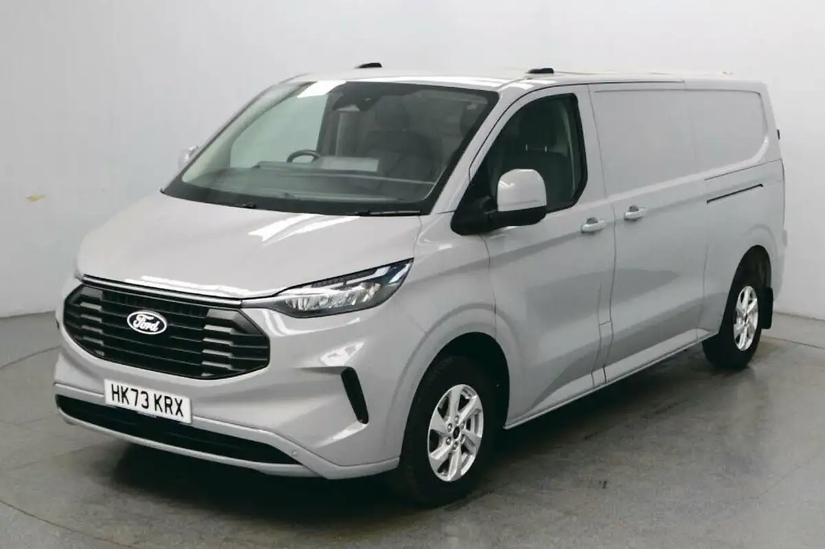 2023-ford-transit-custom-20tdci-320-l2h1-limited-136pseu6e-panel-van-1996cc-auto-big-0