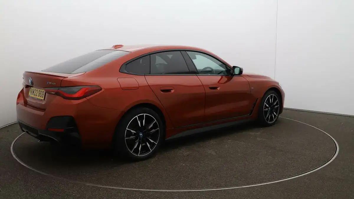 2022-bmw-i4-e-m50-big-49