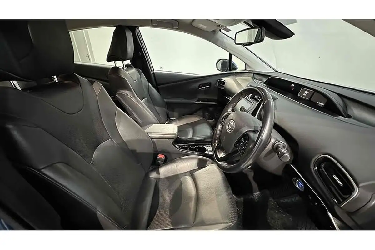 2020-toyota-prius-18-vvt-i-excel-cvt-big-25