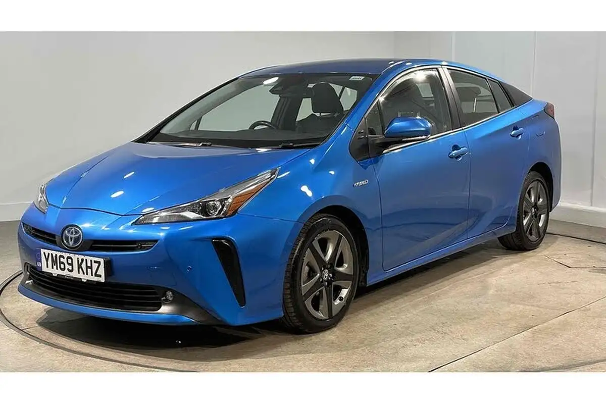 2020-toyota-prius-18-vvt-i-excel-cvt-big-3